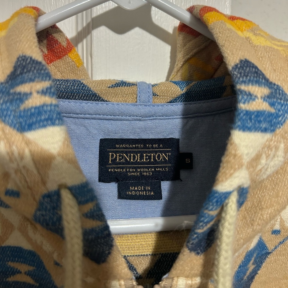 Pendleton Zip Up - image 3